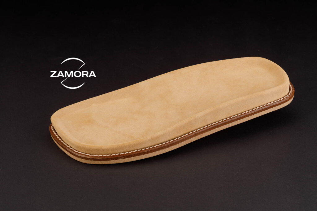 inyectados zamora-49-suelas-plantas-modelo-abril camel-logo